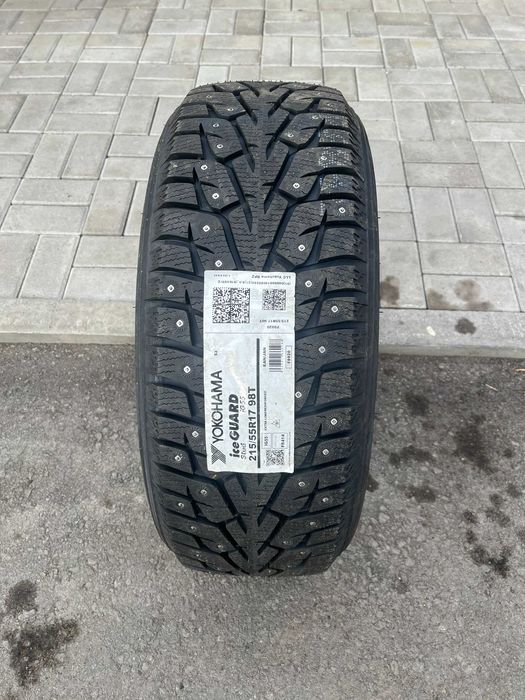 215/55 R17 98T iceGUARD IG55 Yokohama (шипованные)