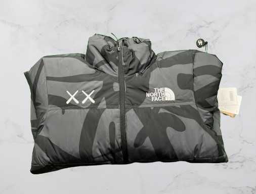 Geaca The North face x KAWS XX