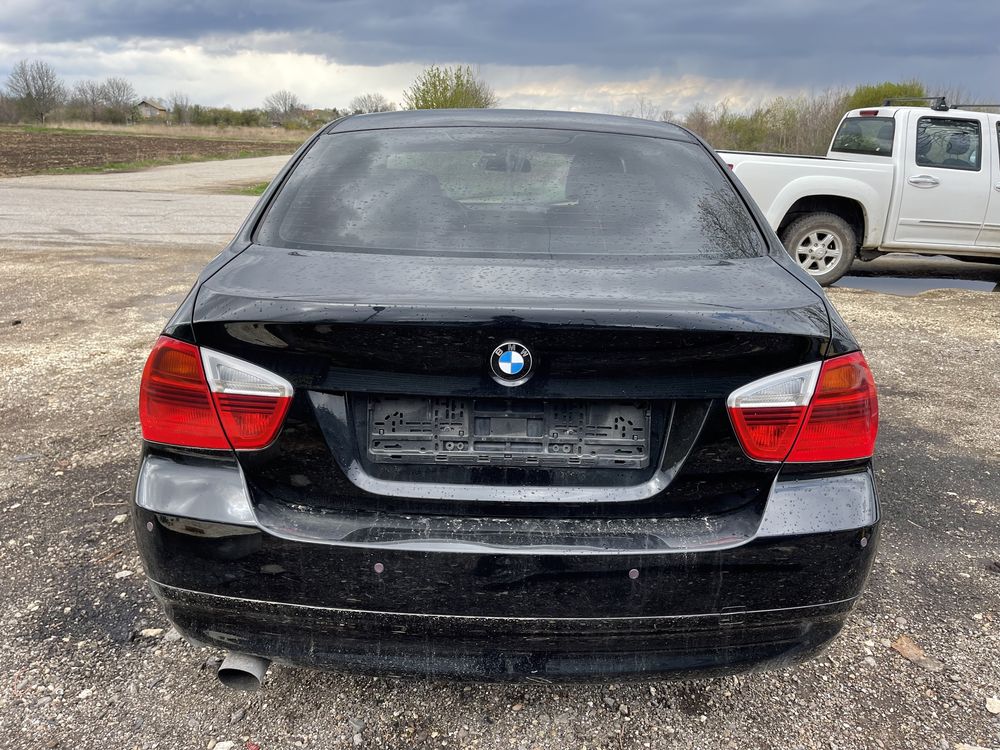 BMW E90 320i на части