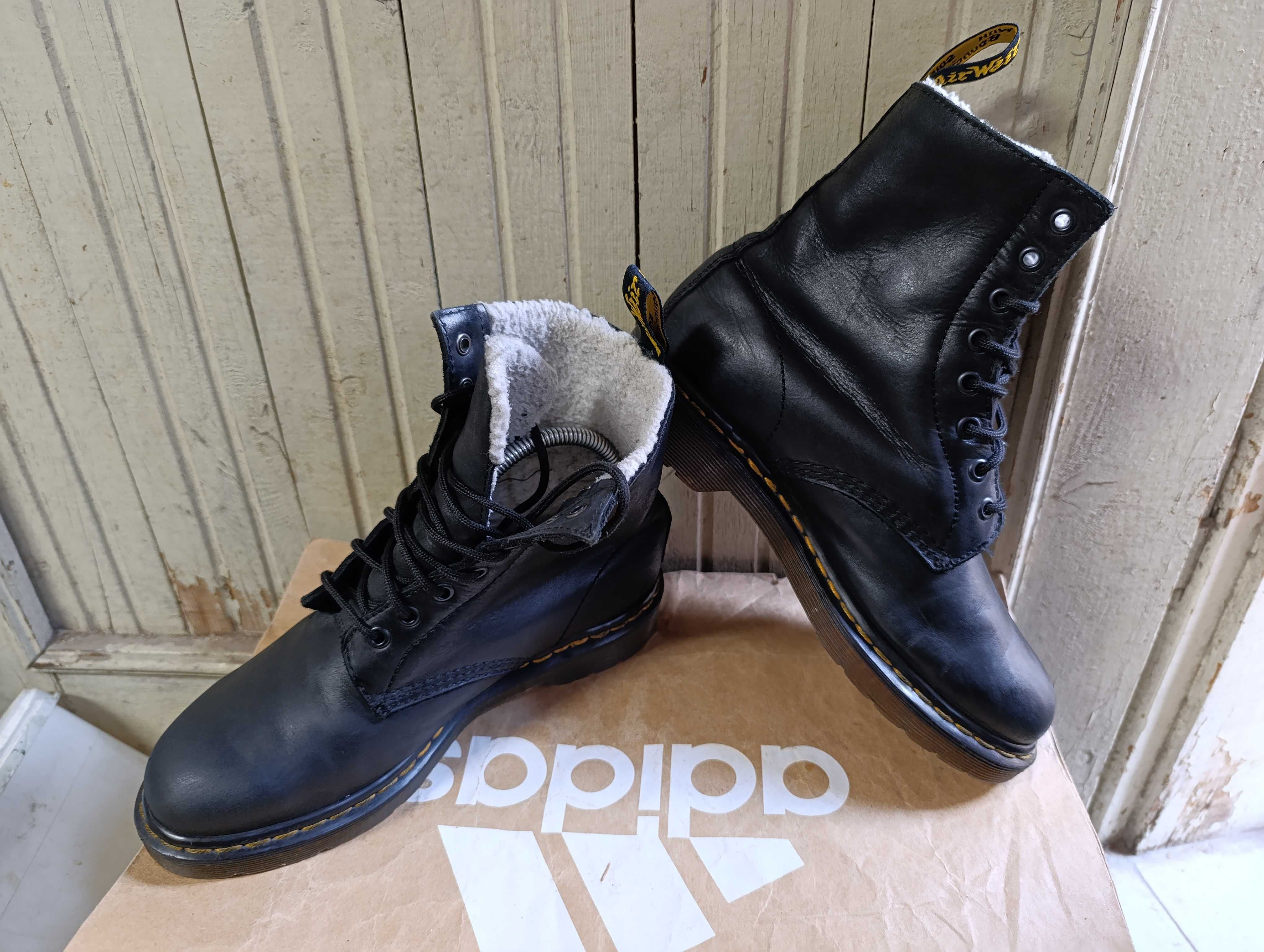''Dr. Martens Serena''оригинални дамски зимни боти 39 номер