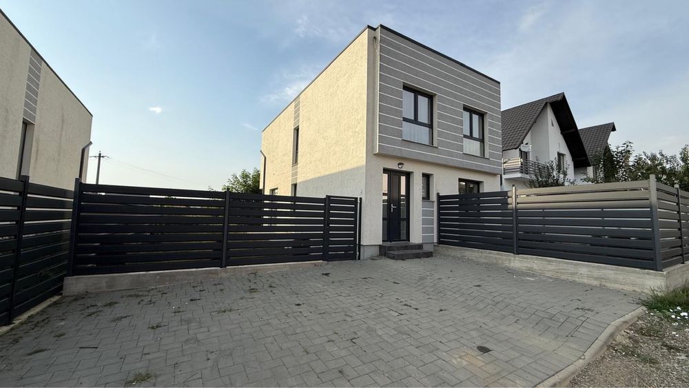 Casa de vanzare/inchiriat