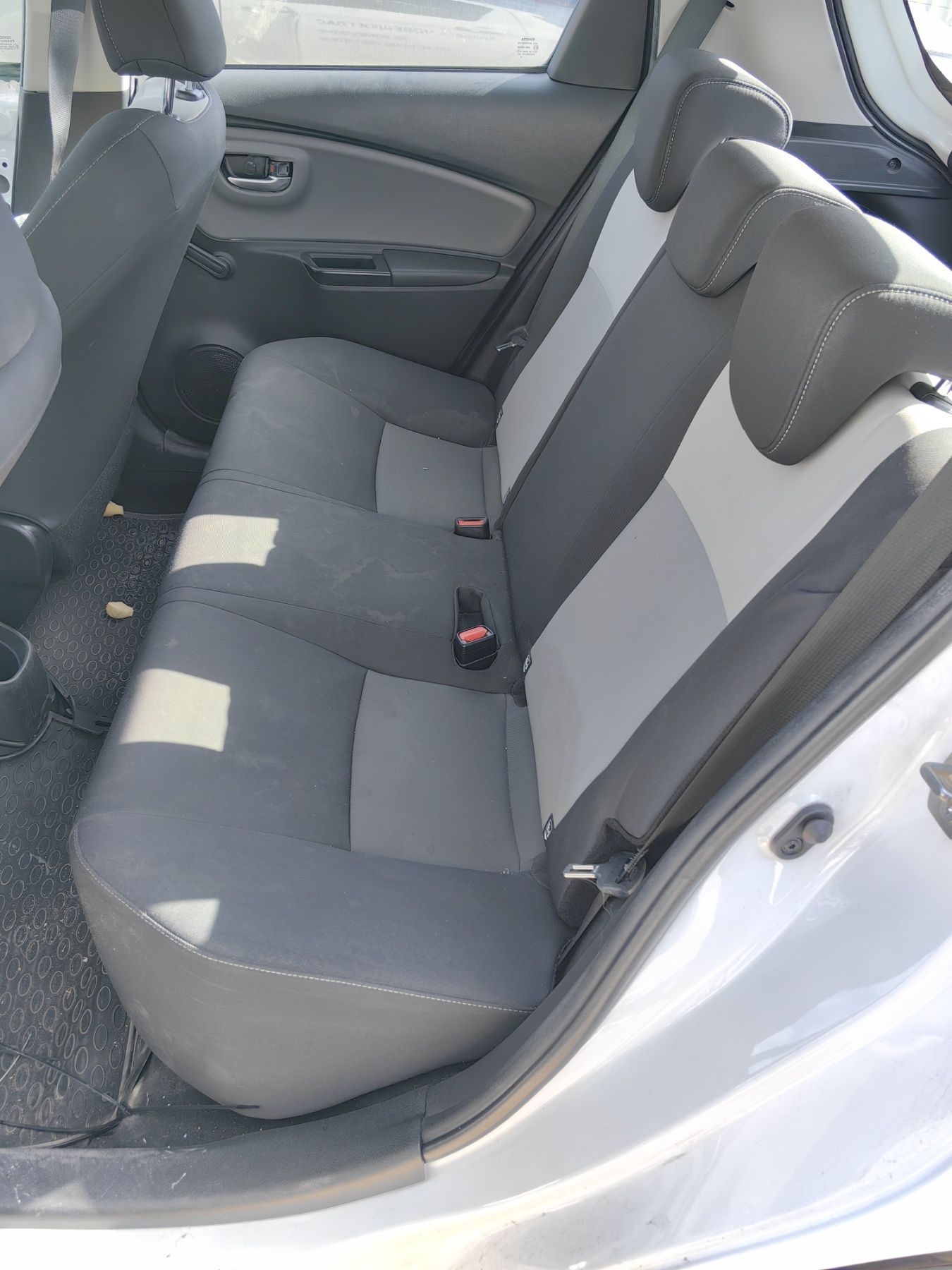 Седалки / Салон за Toyota Yaris  / Тойота Ярис 2019г