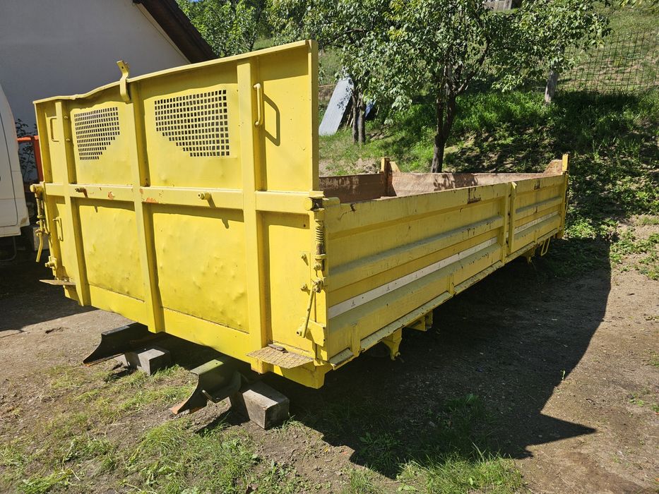 Bena Meiller Kipper Trilateral