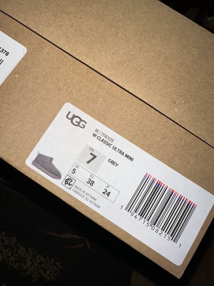 Ugg classic ultra mini gri 38