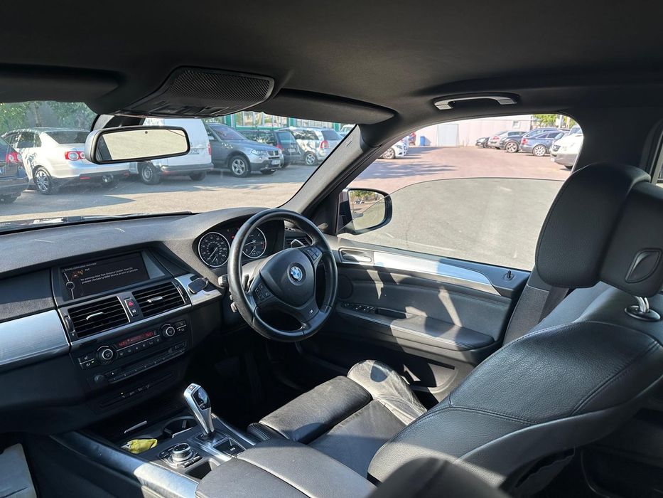 Dezmembrez bmw e70 x5 245 cp 2013 pachet M n57