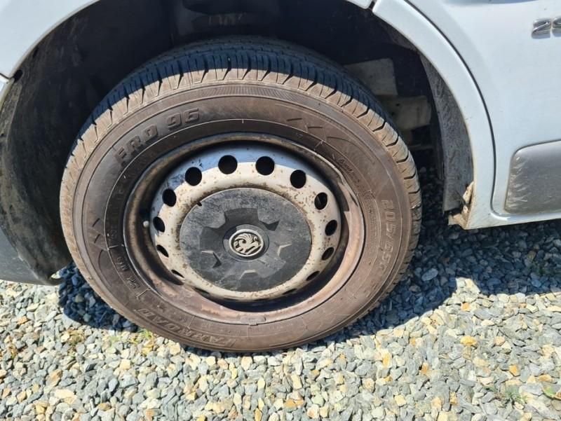 Fuzeta dreapta fata Opel Vivaro B