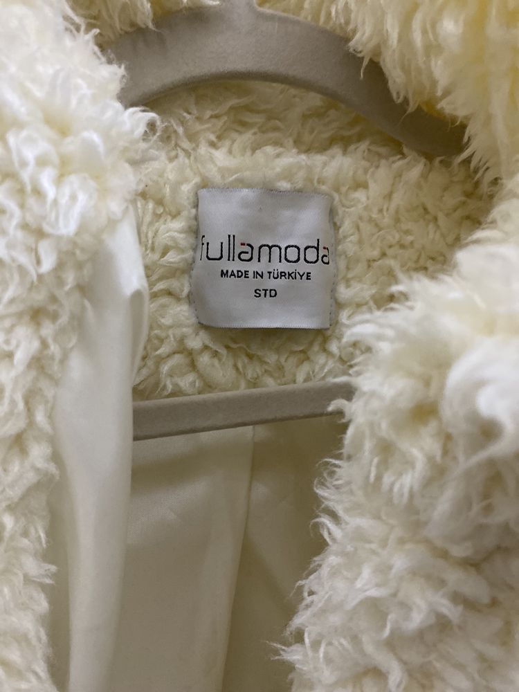 Пухено яке “ FULLA MODA”