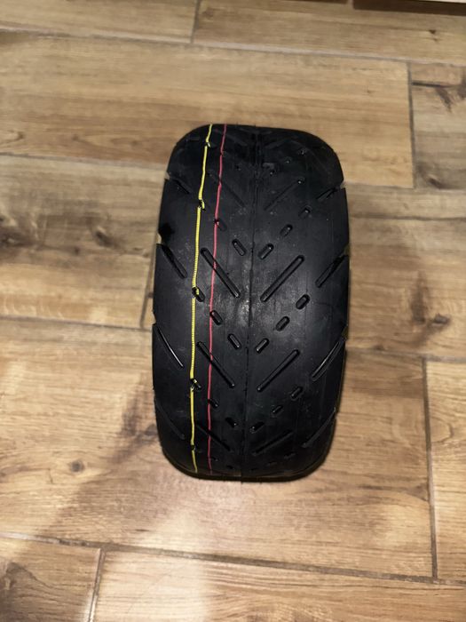 Cauciucuri trotinetă electrică 10 inch 90/55-6,170 de lei două bucăți