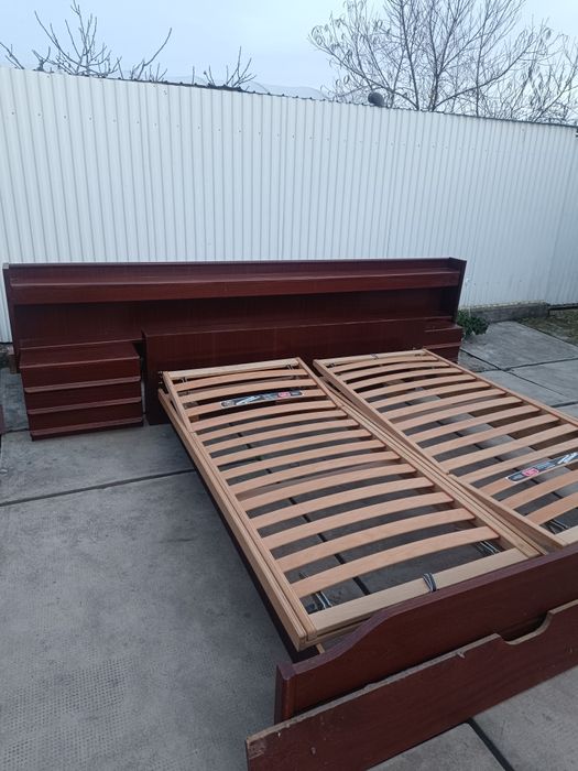 Vând dormitor complet fără mobilă