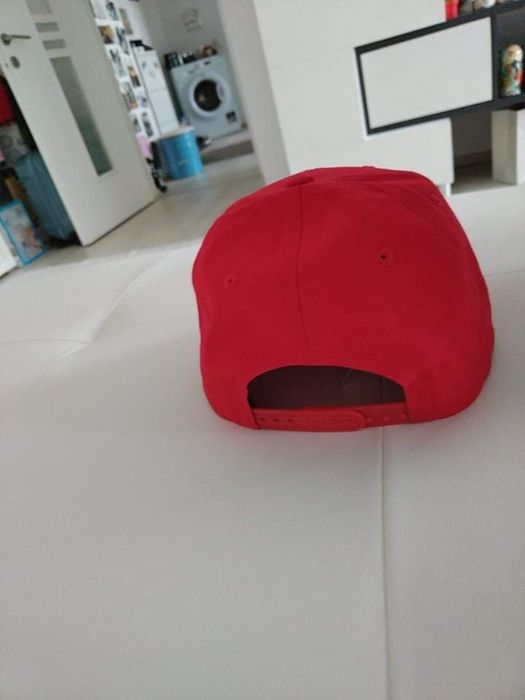 vand sapca Sport  fashion ,barbateasca ,produs de calitate nou.import.