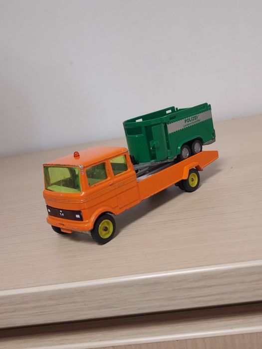 Macheta camion Mercedes Benz LP 608 1965+rulota cai-vintage Siku-metal