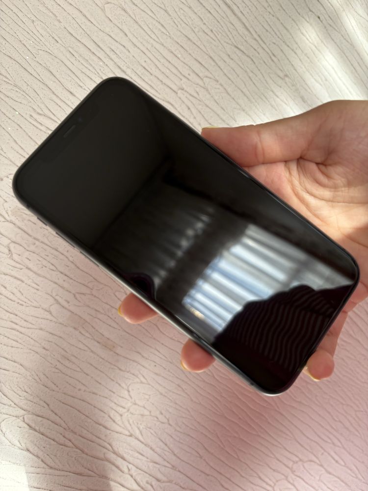 Iphone 11 б/у продам