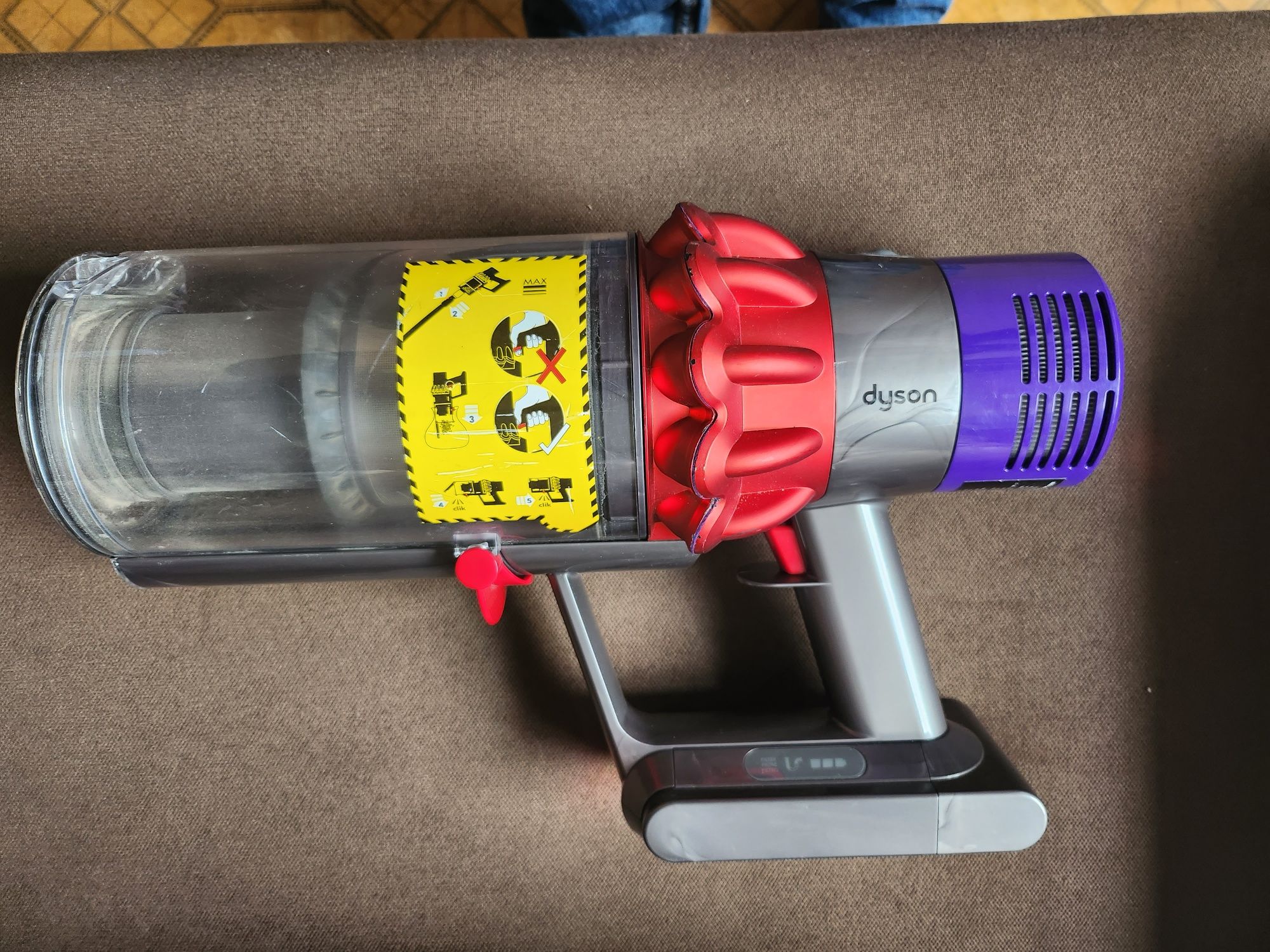 Dyson model v10 sv12