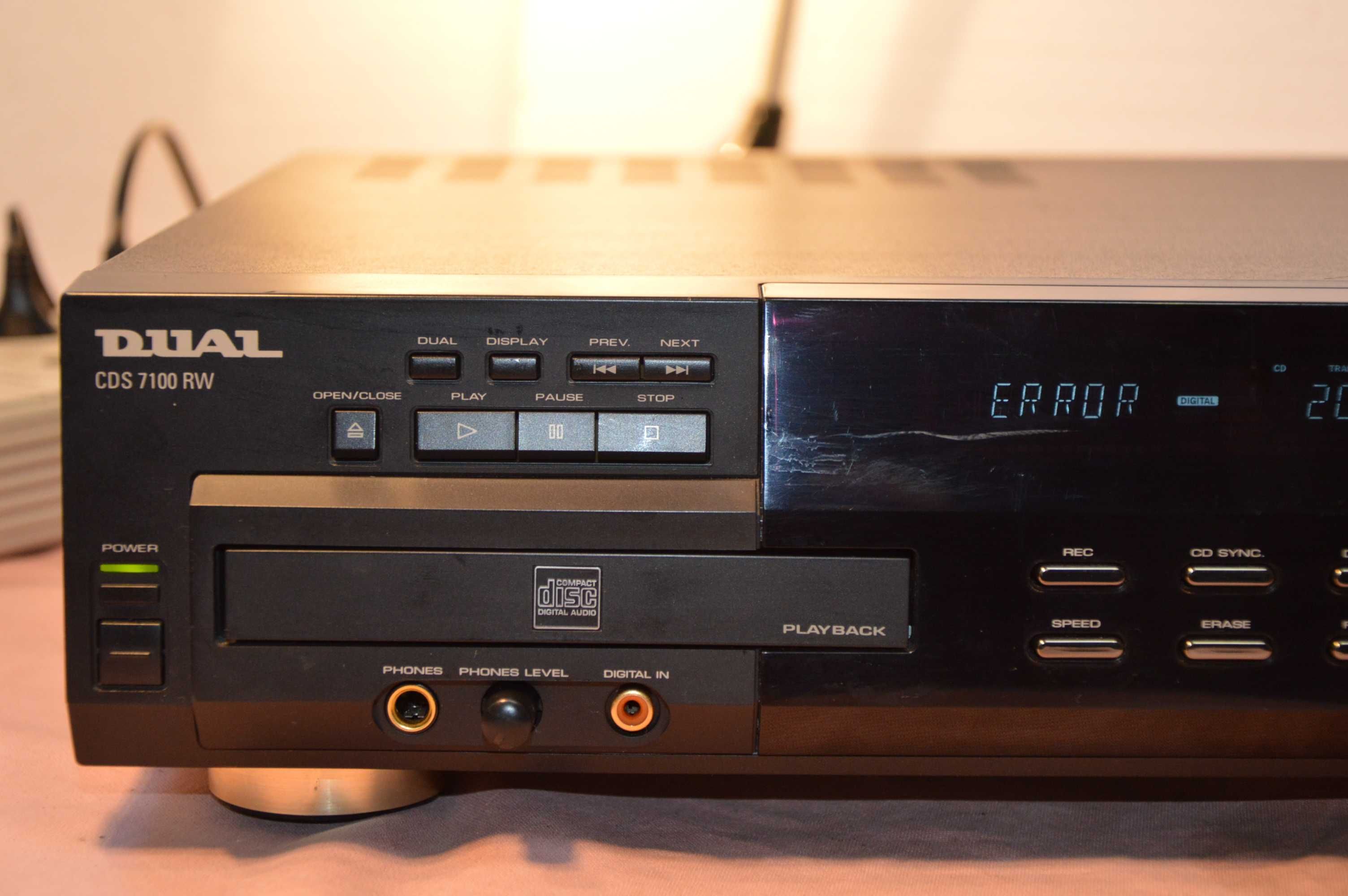 CD Player Dual CDS 7100 RW