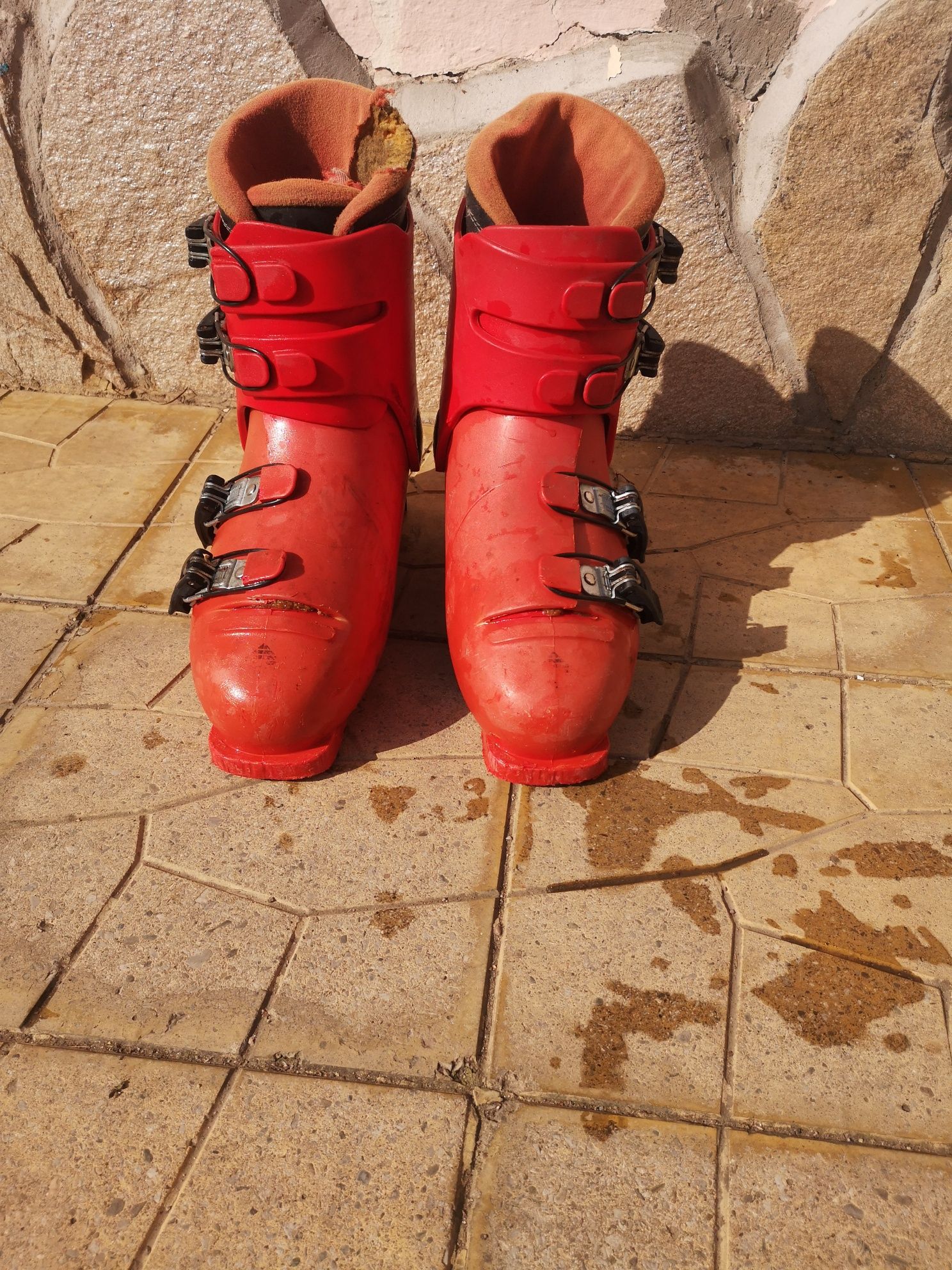 Ретро ски Dynamic с обувки Dachstein и щеки