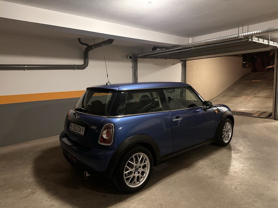 Mini cooper One 2011 1.6 diesel 120 cp doar 148.000 km.