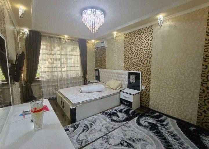 Аренда квартиры 2х ком Юнусабад-13 квартал кафе Анжир