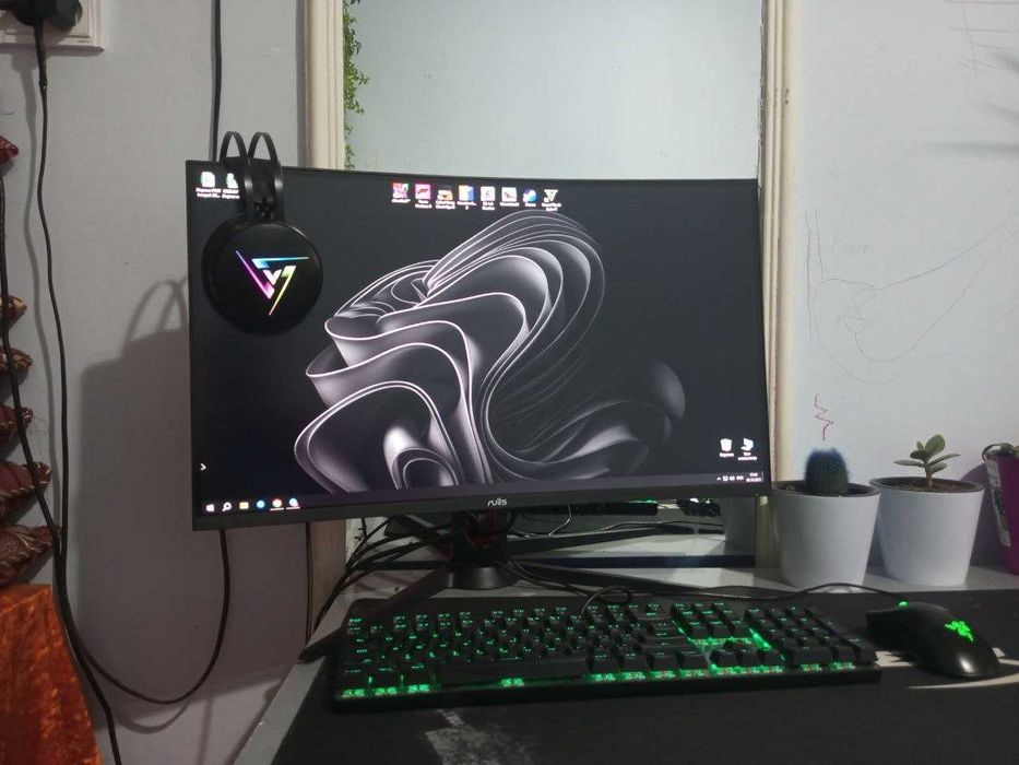 Kompyuter i3 10100F + GTX 1650 + 16 GB
