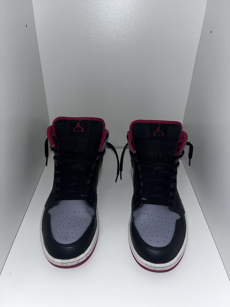 Air Jordan 1 Mid