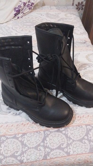 Продам зимние берцы