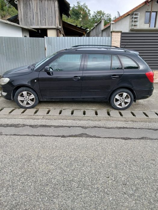 Vând skoda fabia