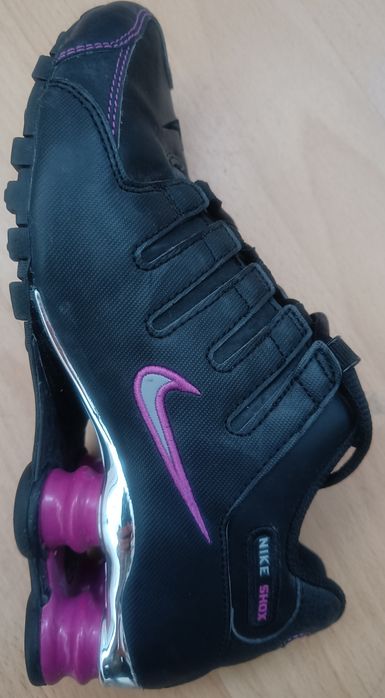 Дамски маратонки Nike Shox NZ Black Plum 36 номер