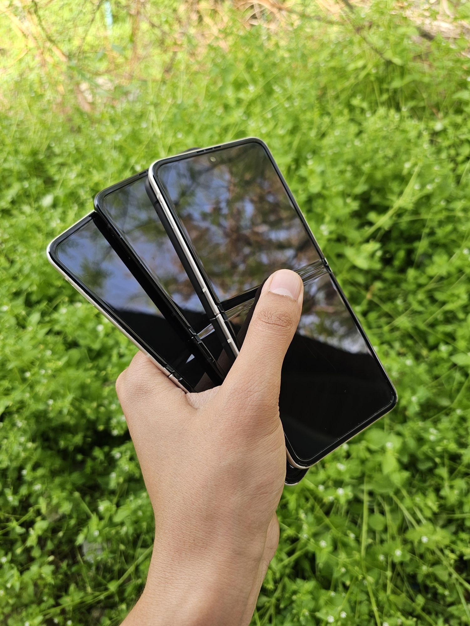 Samsung Galaxy Z Flip 3. Snapdragon 888. Hotira 8/256 GB. Imeka o'tkan