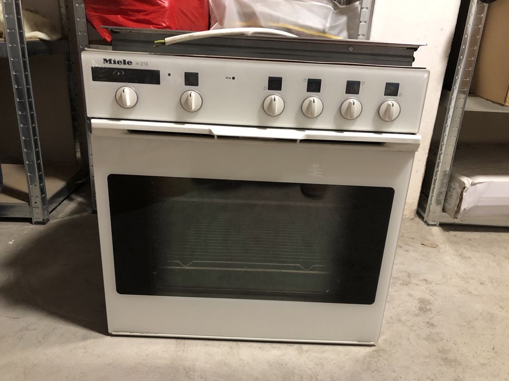 Фурна с плот миеле Miele H213