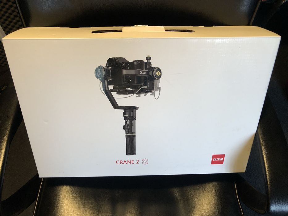 Vand - Zhiyun CRANE 2S , stabilizator