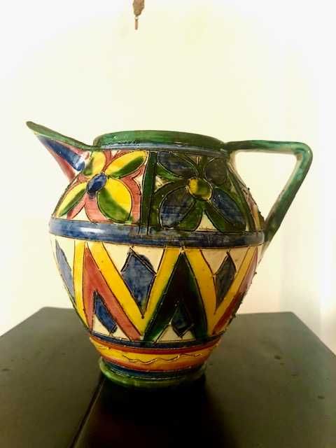 Ceramica veche din Italia, vas/cana.