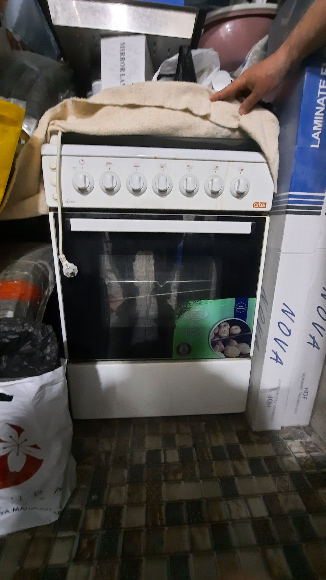Продается газовая плита артель