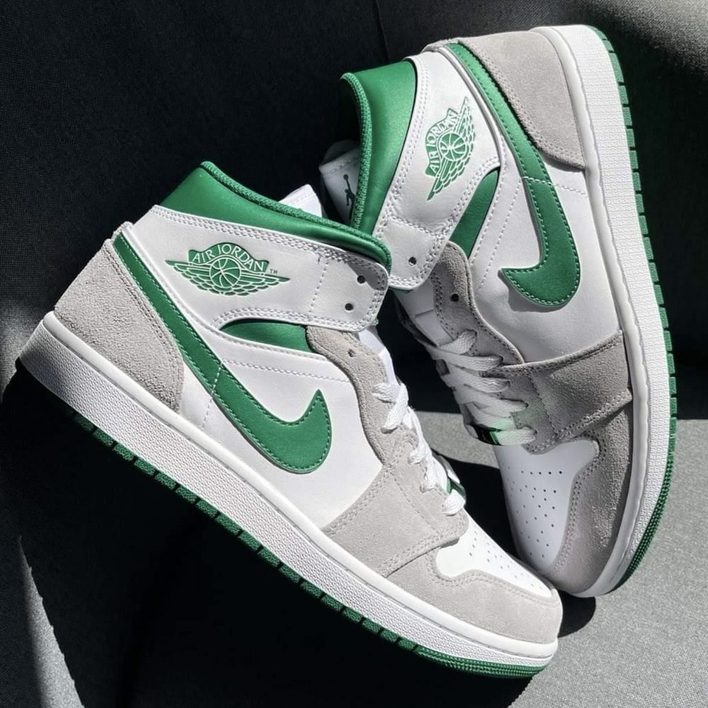 Pantofi Sport Air Jordan 1 Mid Pine Green- 100% originali