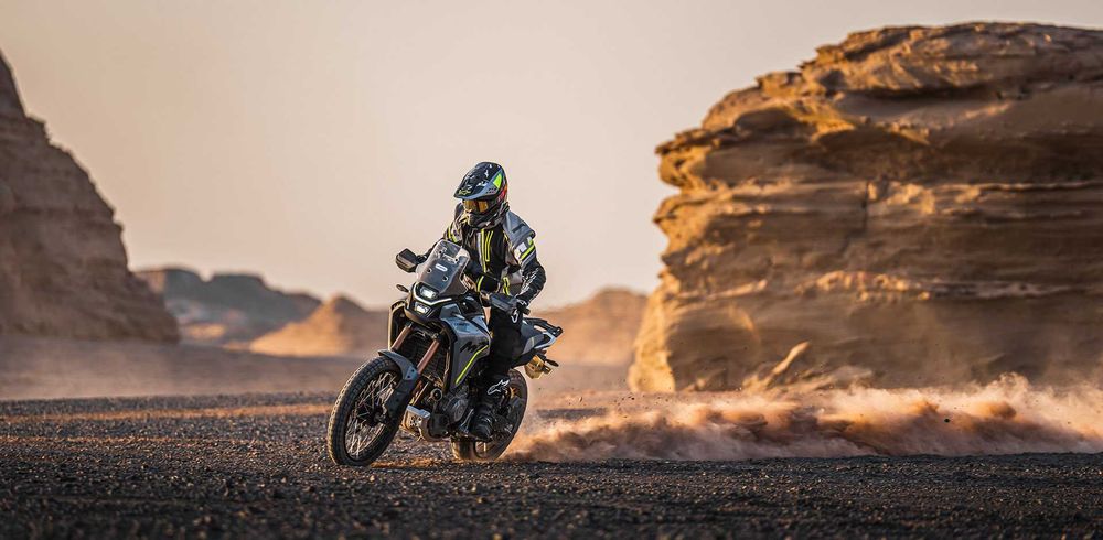 Новый мотоцикл CFMOTO 450MT