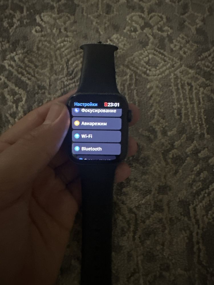 Продам apple watch se 44mm