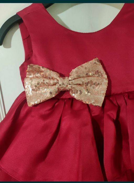 Rochie rosie noua 18-24luni,80cm