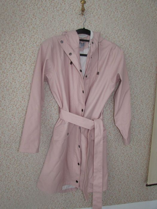 Дамско яке/ дъждобран