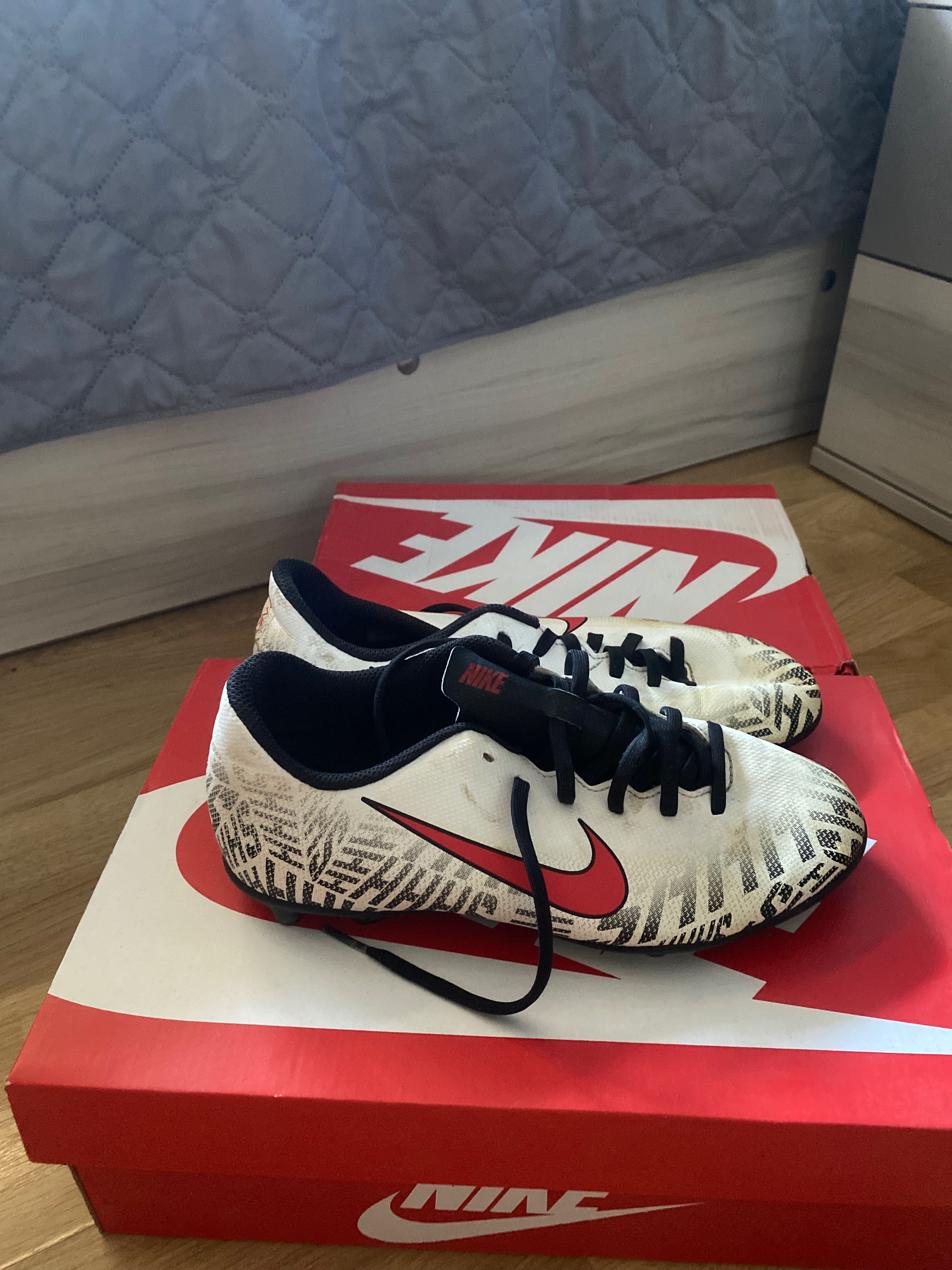 Бутонки Nike Neymar