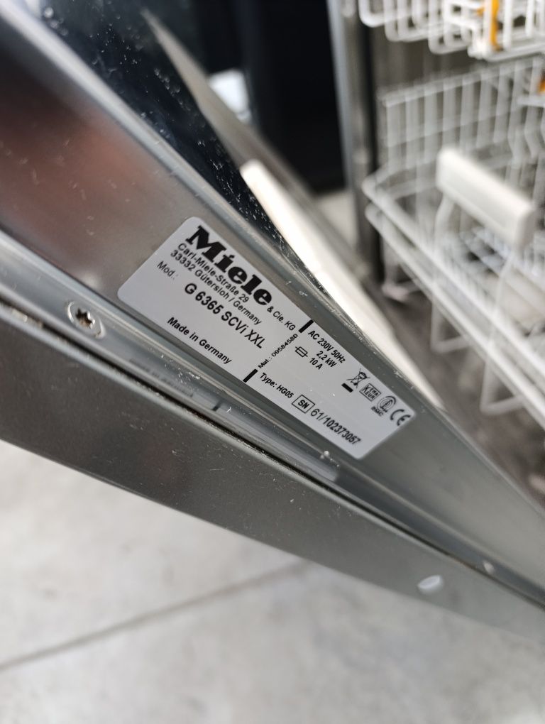 Съдомиялна Miele XXL Автоматично отваряне