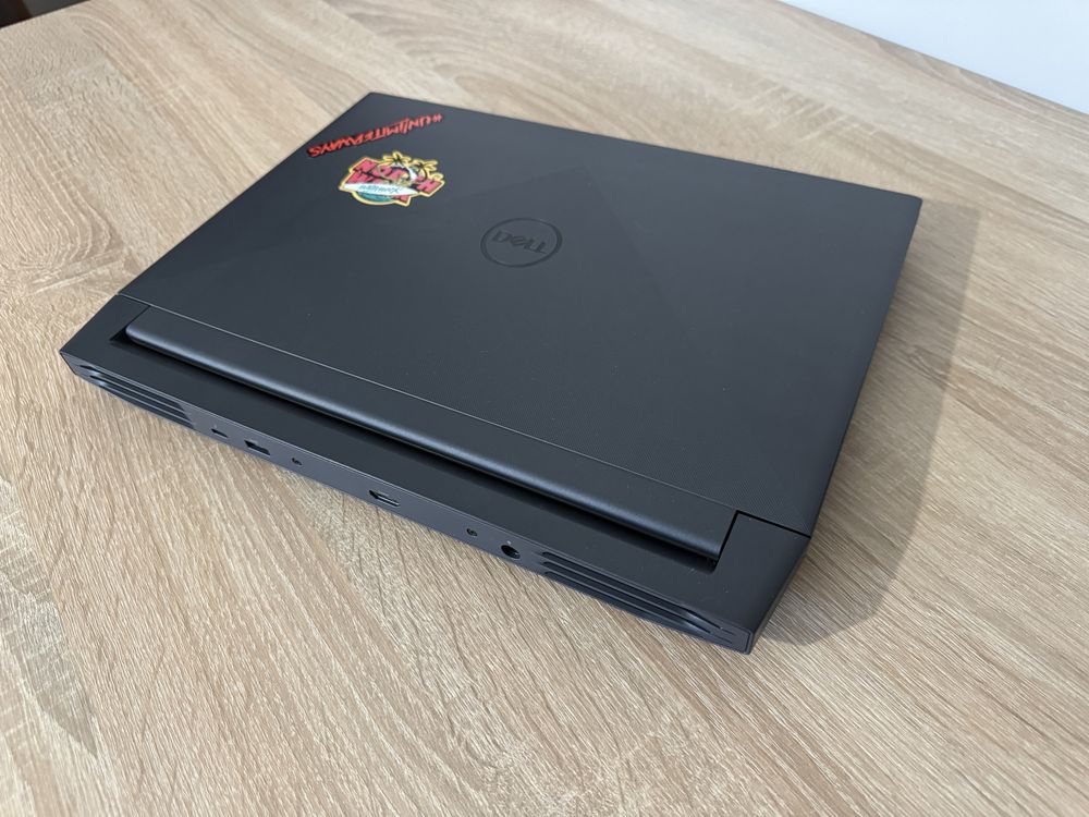 Laptop Gaming DELL G15 5511
