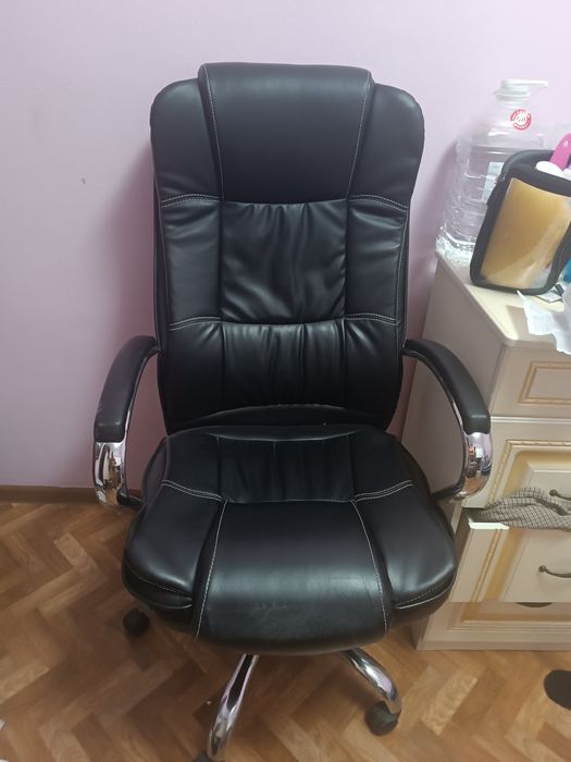 Продам кресло  за 30 тыс , в отличном состоянии