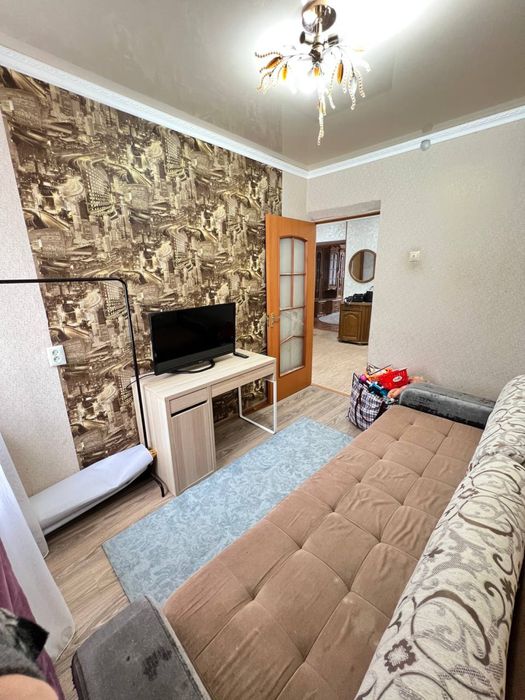 Продам трехкомнатную квартиру