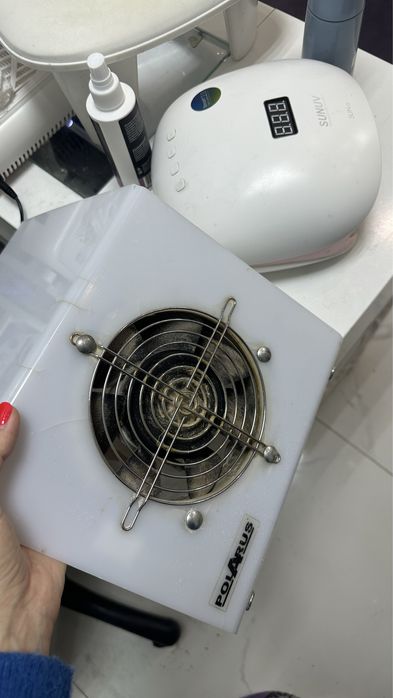 Продам пылесос и led-лампу для маникюра б/у