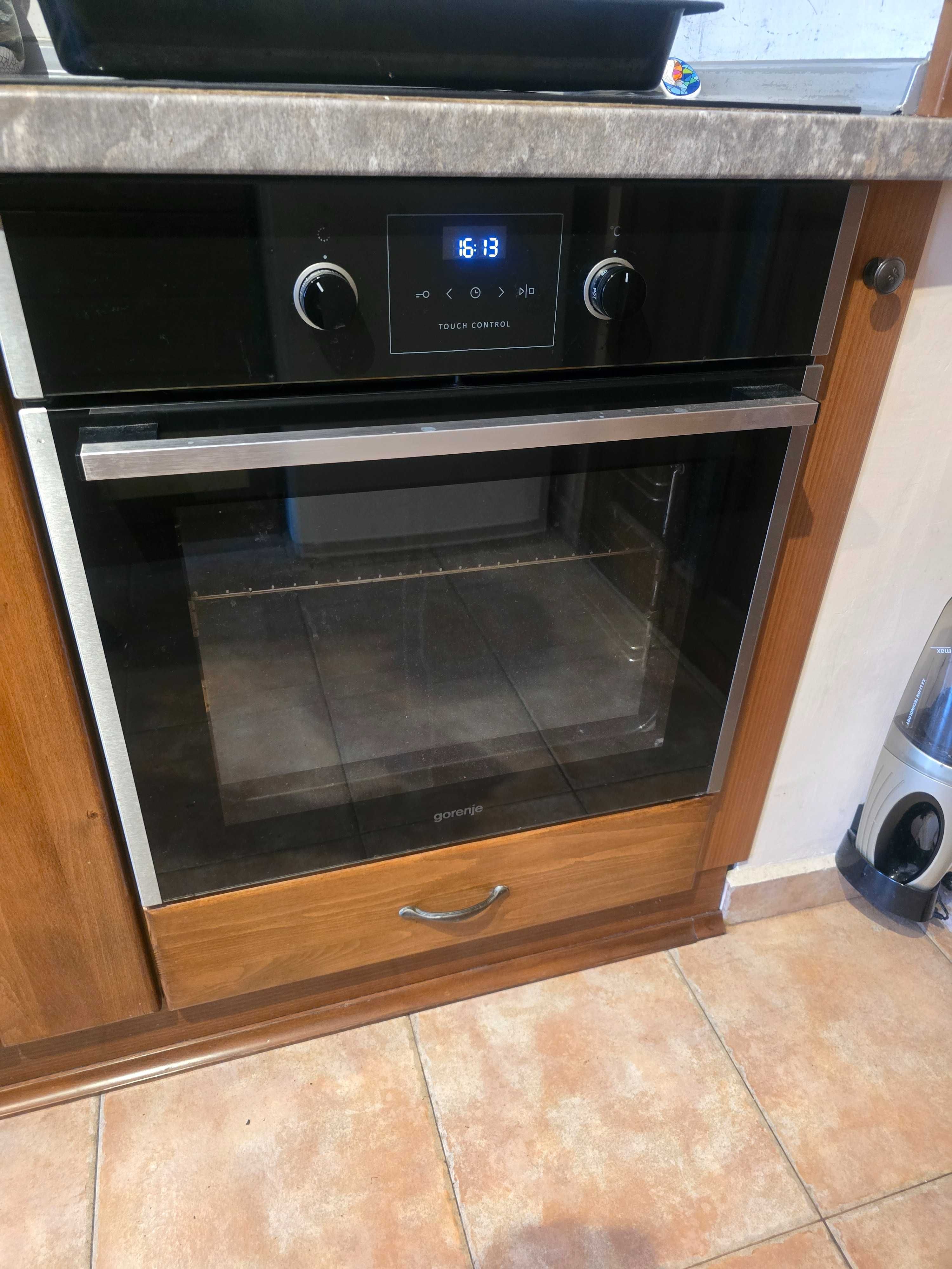 фурна за вграждане Gorenje