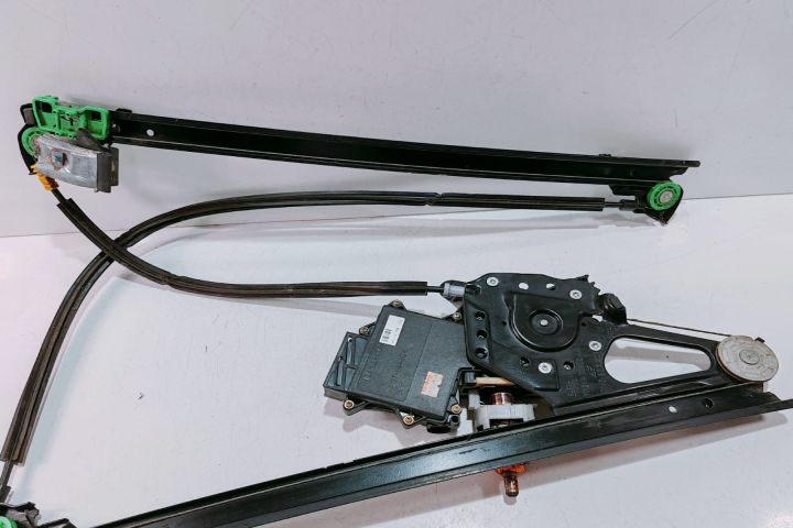 Macara geam  dreapta fata cu motoras YM21A23200AA / 7M3837402 Seat Al