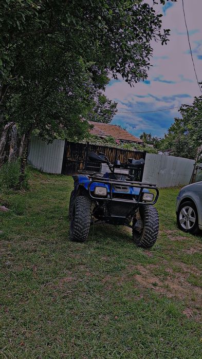 Vând atv linhai 300