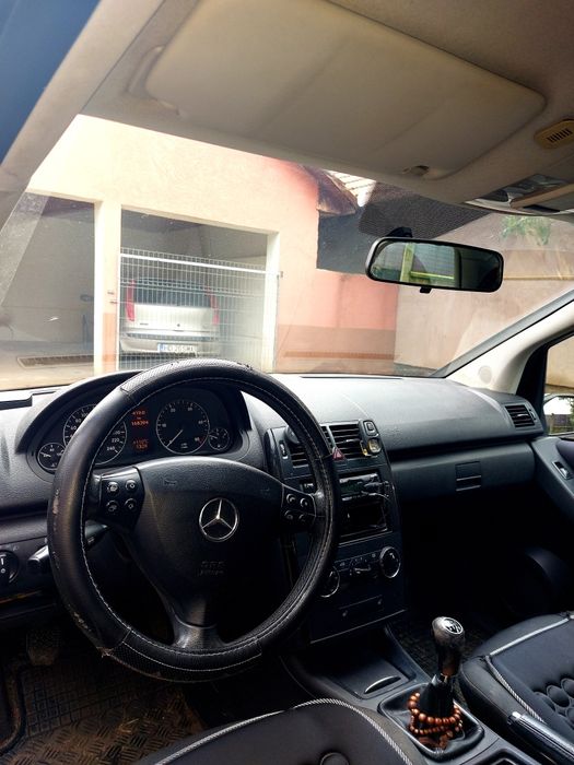 Vând Mercedes A-class W169