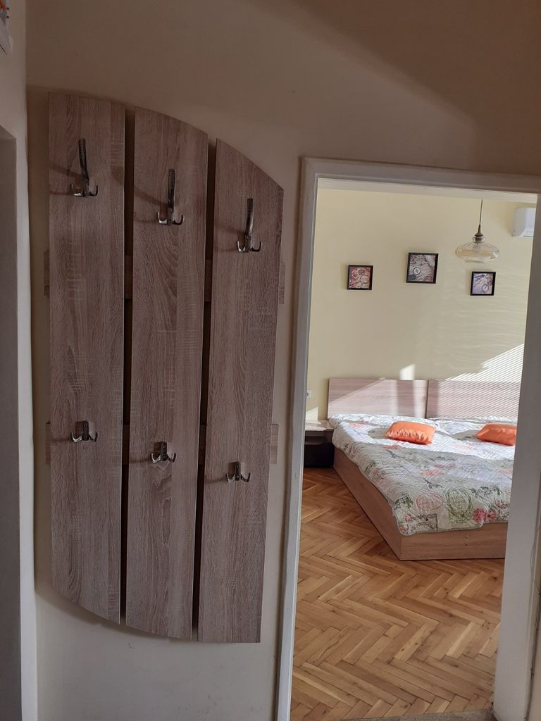Дава се под наем Двустаен апартамент в Стара Загора, Център - 45 кв.м за 300.9 € - Снимка #10