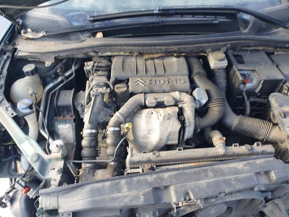Dezmembrez Citroen C4 motor 1.6hdi 80kw 109cp dezmembrari panoramic plafon bara spate turbina