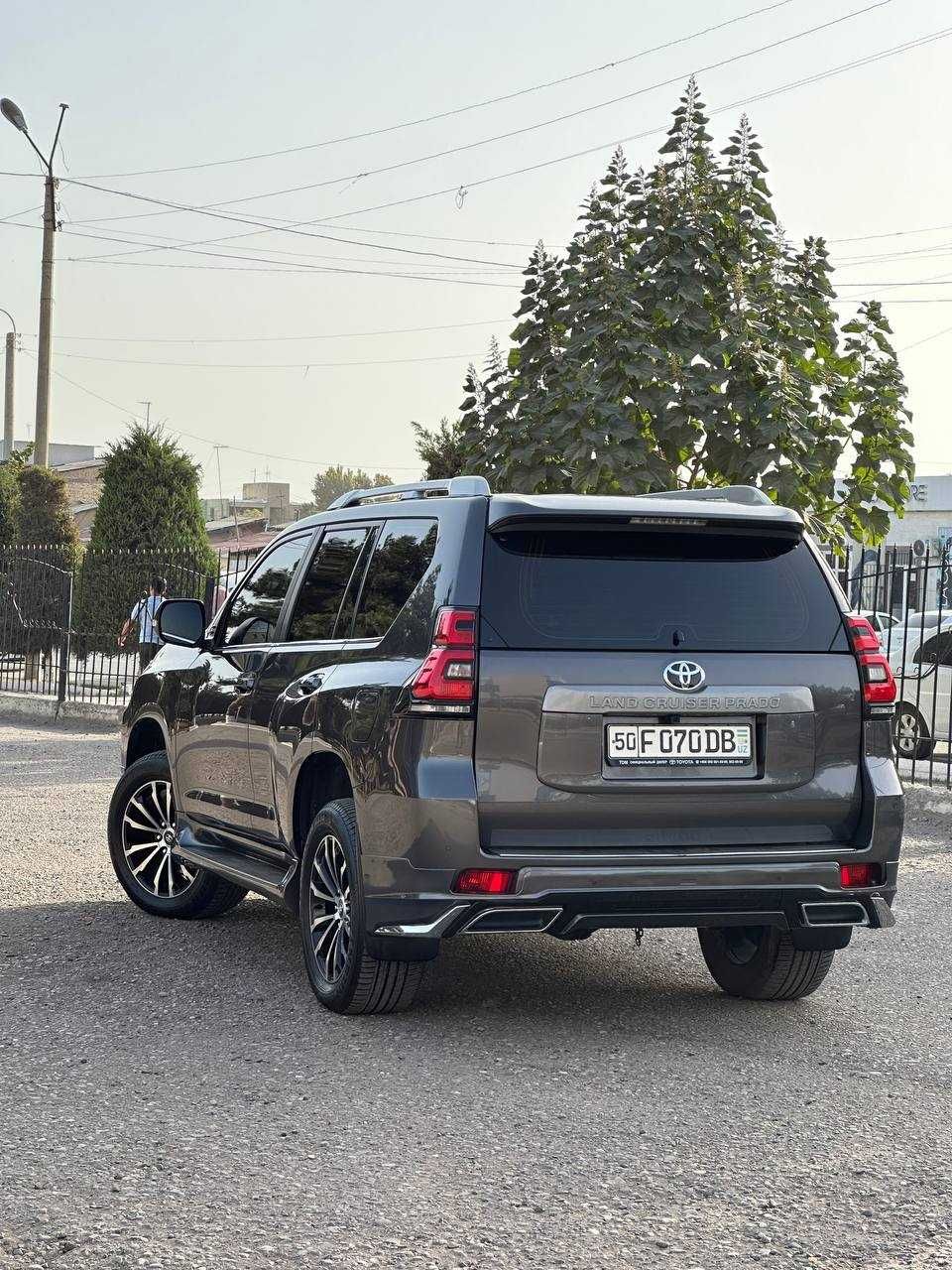 tayota prado land crouser 150
