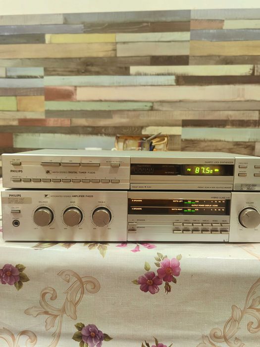PHILIPS Тунер и усилвател
